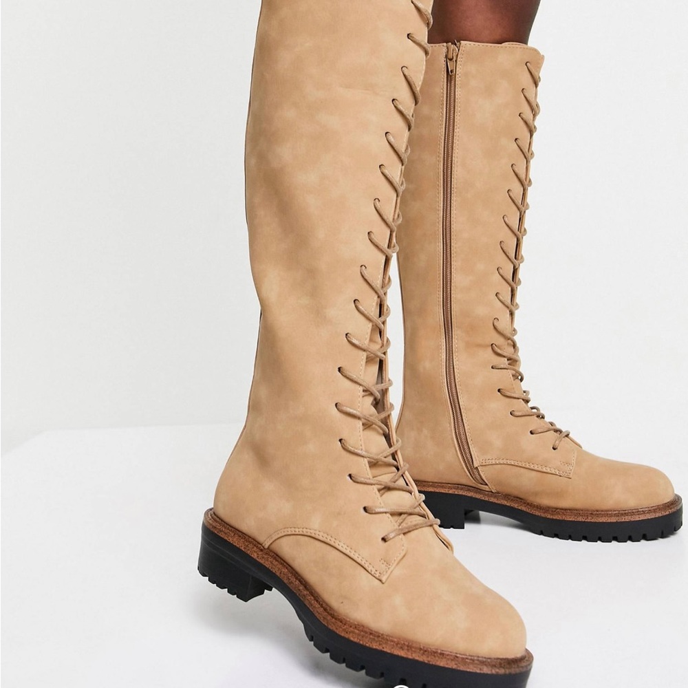 Brand new chunky lace up knee high boots brand new in sand women size 6